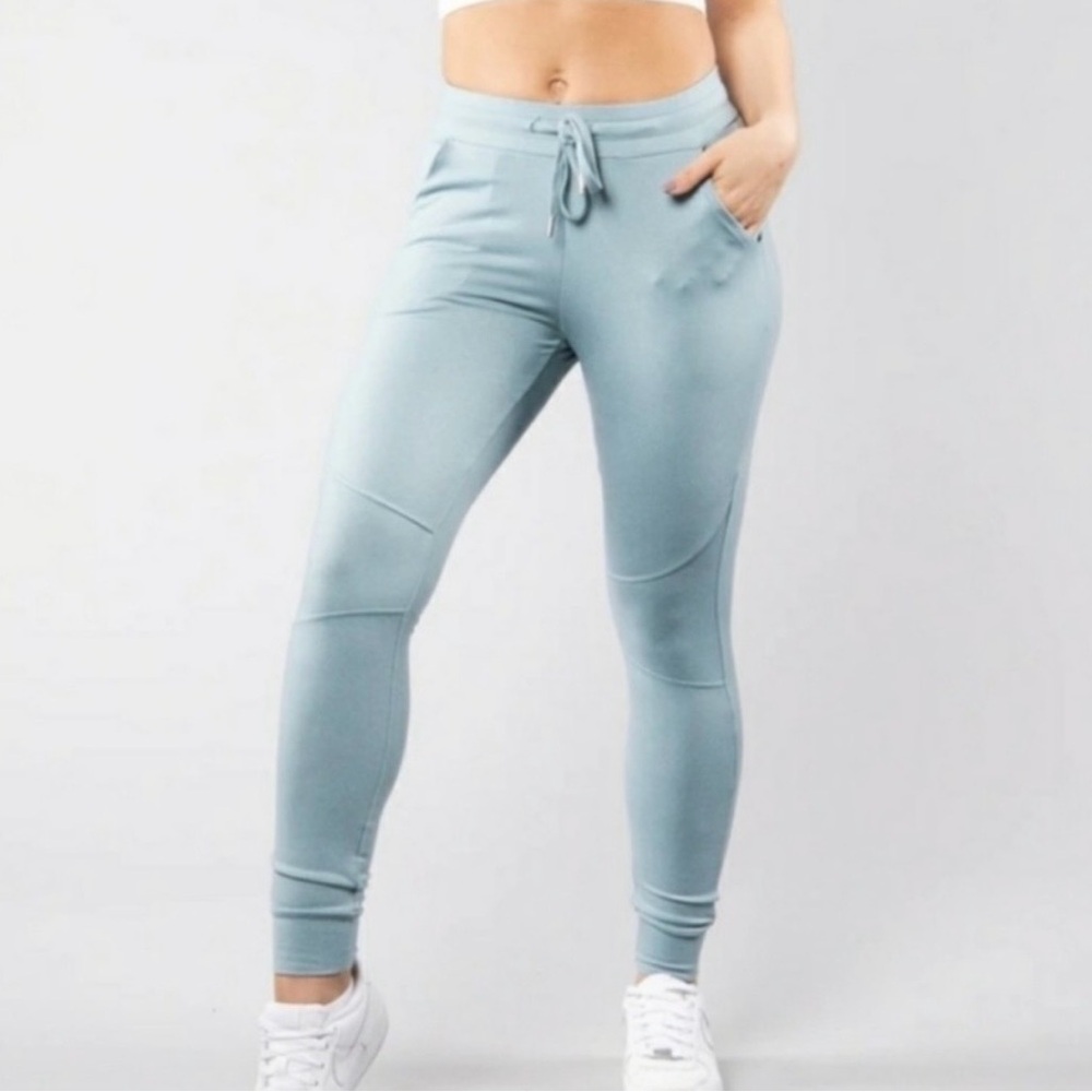Buffbunny Blue Jasmine Joggers size Small